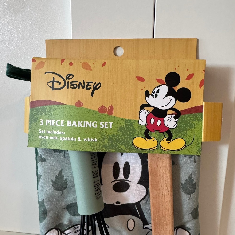 Disney Mickey Mouse 3 Piece Baking Set Oven Mitt Spatula Whisk‎ Fall Theme - Picture 5 of 6
